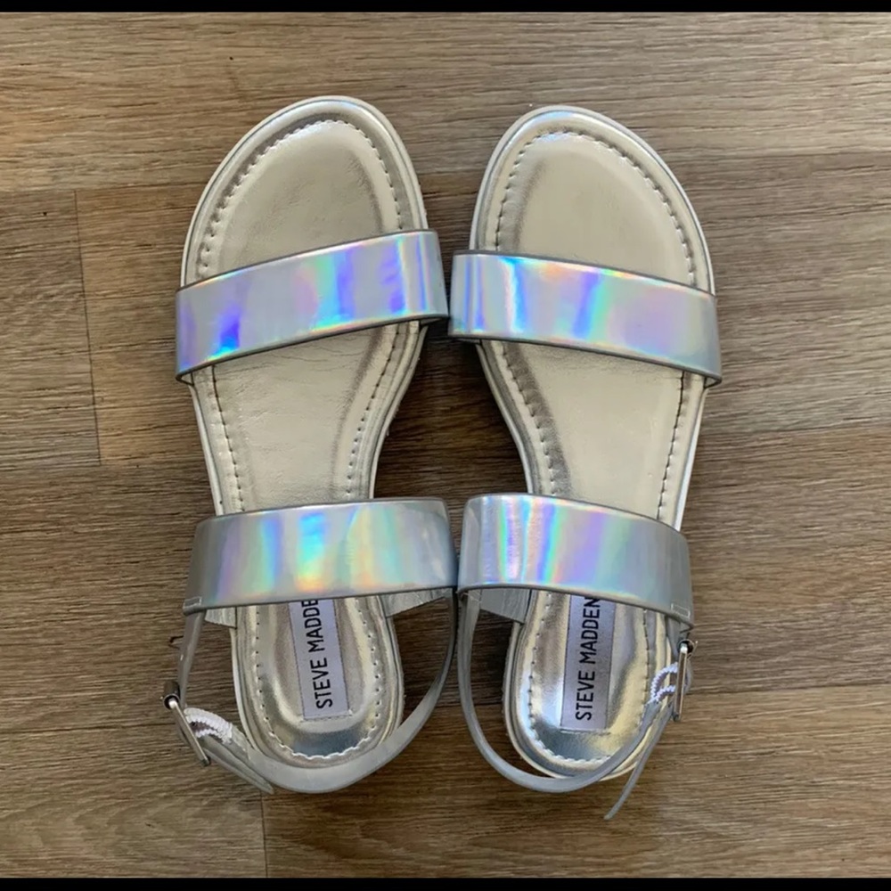 Steve Madden Holographic Sandals Girls Size 4 Great Condition Strappy Shiny
